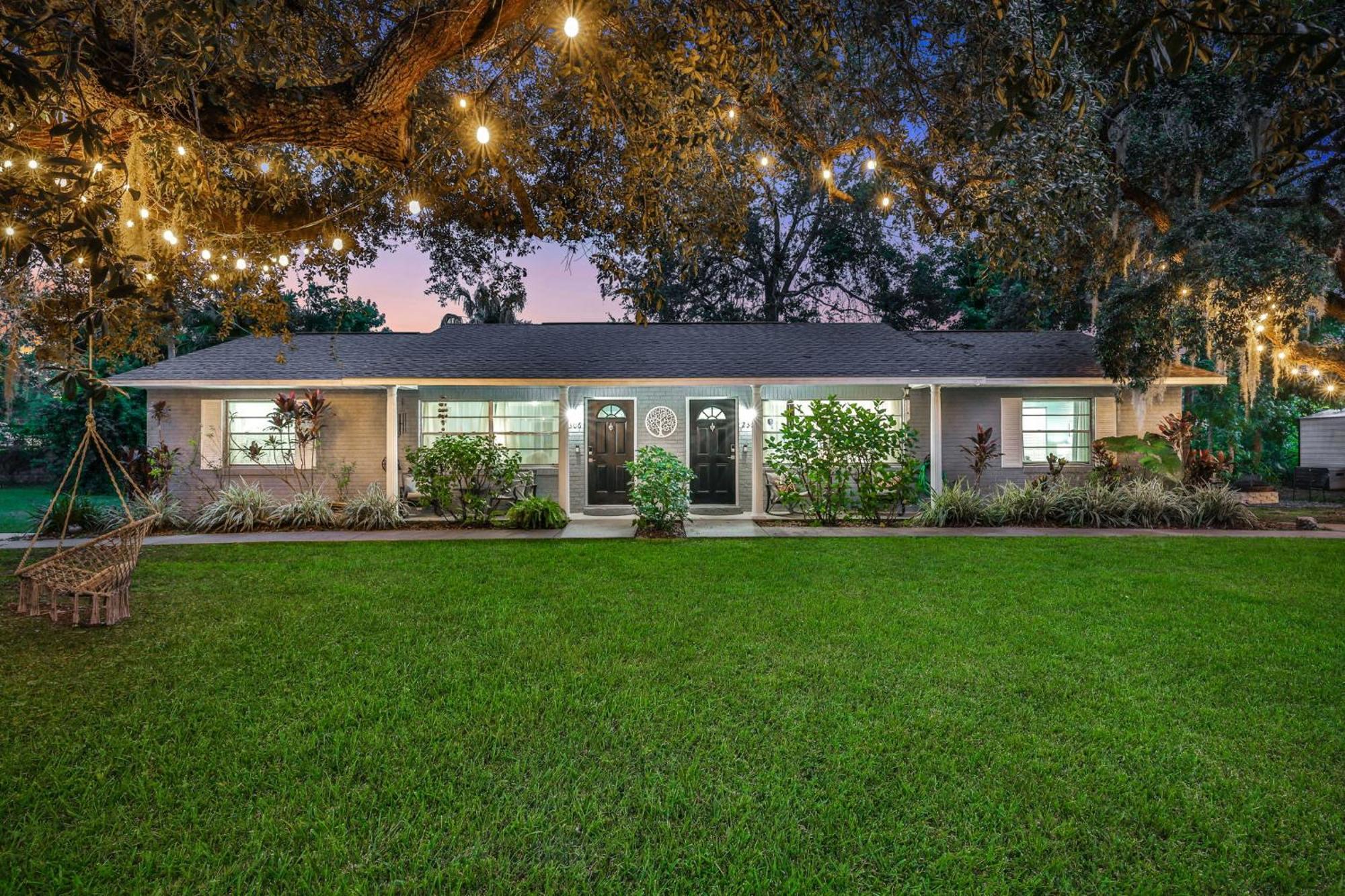Nature Coast Getaway #2 - Comfy 2 Bedroom Holiday home *