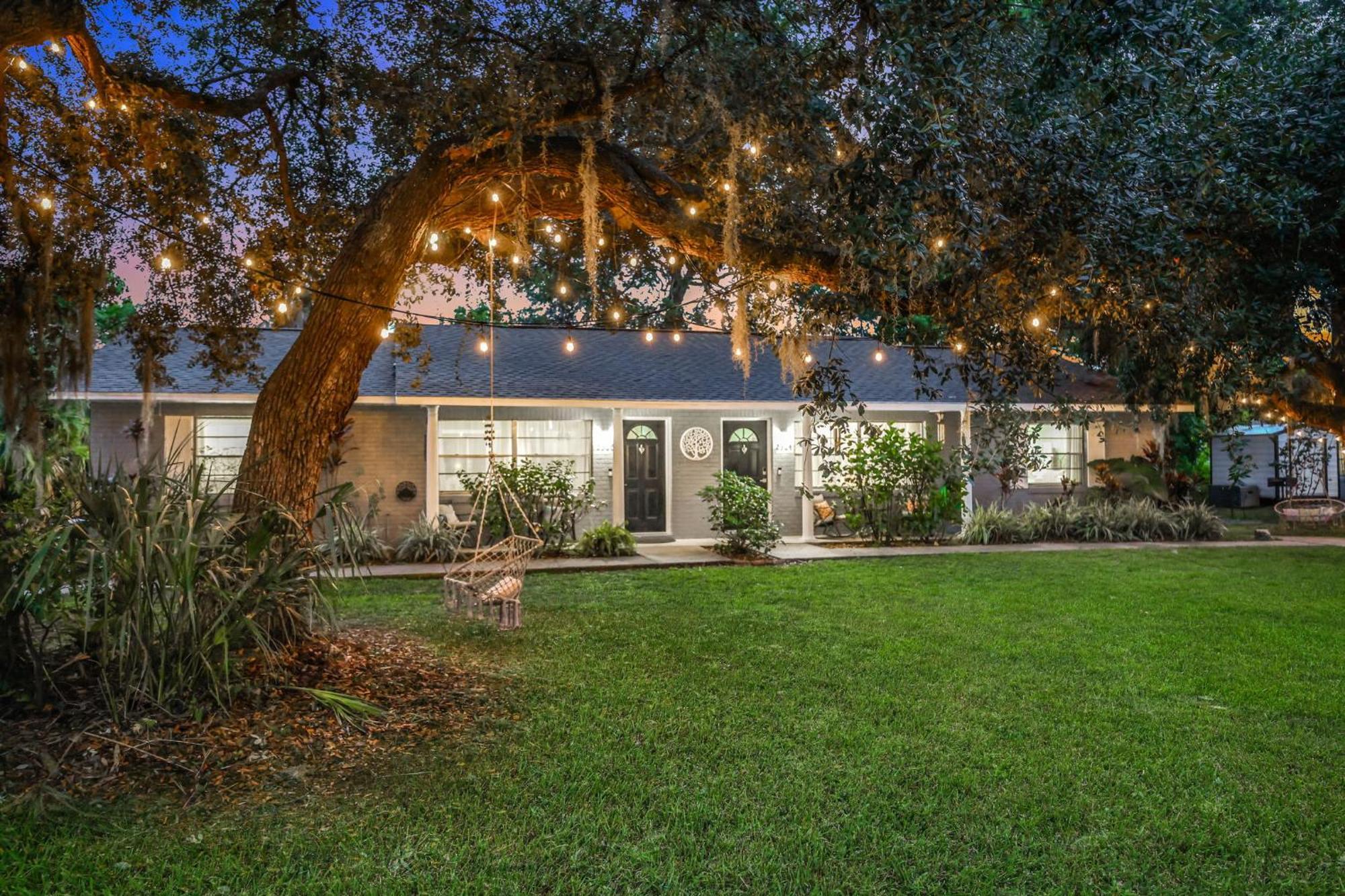 Nature Coast Getaway #2 - Comfy 2 Bedroom Holiday home Homosassa