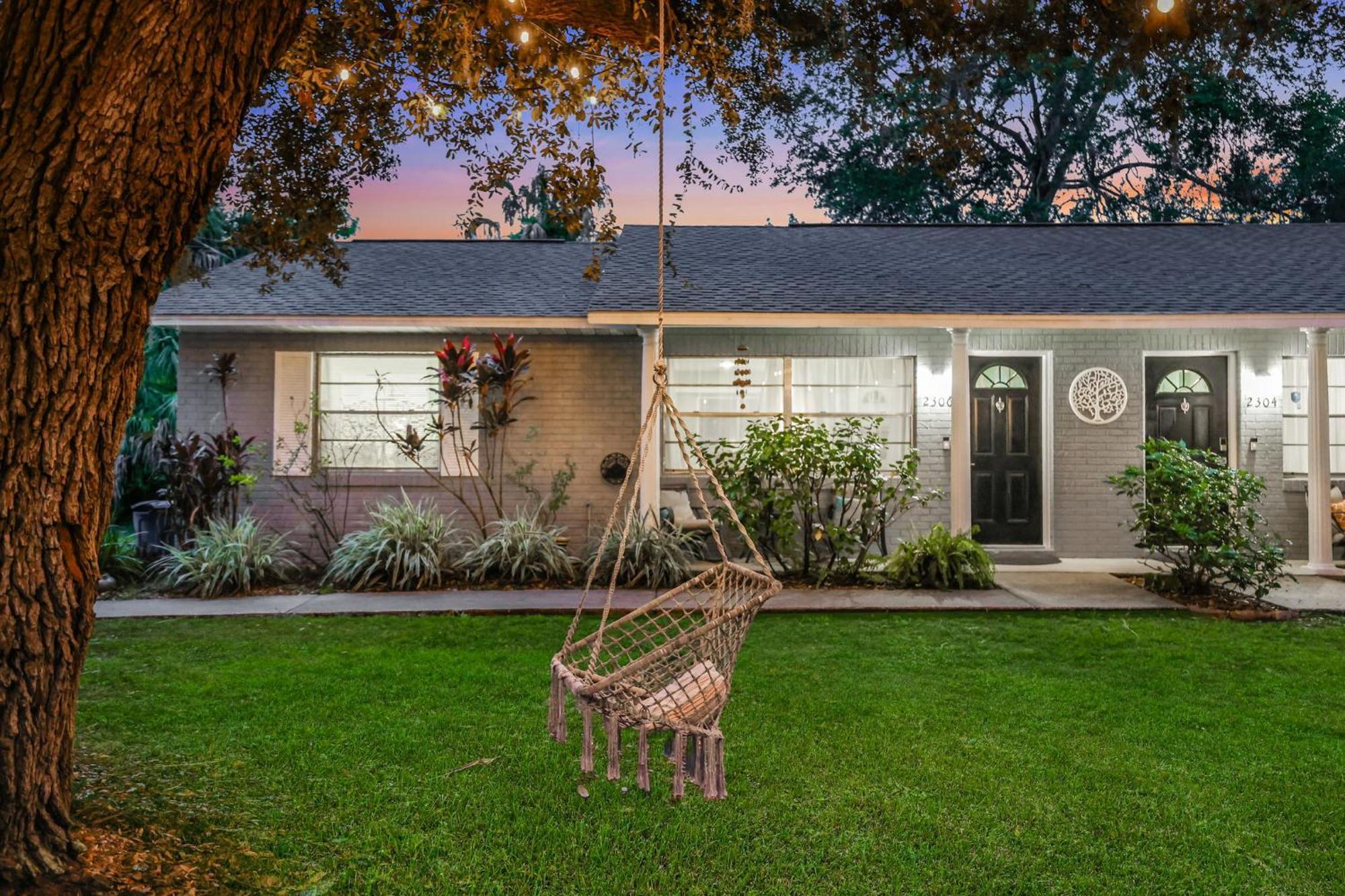 Nature Coast Getaway #2 - Comfy 2 Bedroom